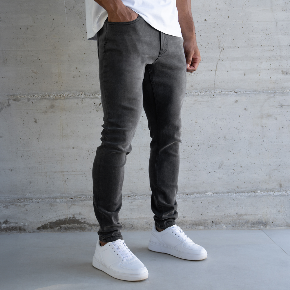 Serrano Slim Fit Jeans - Washed Black