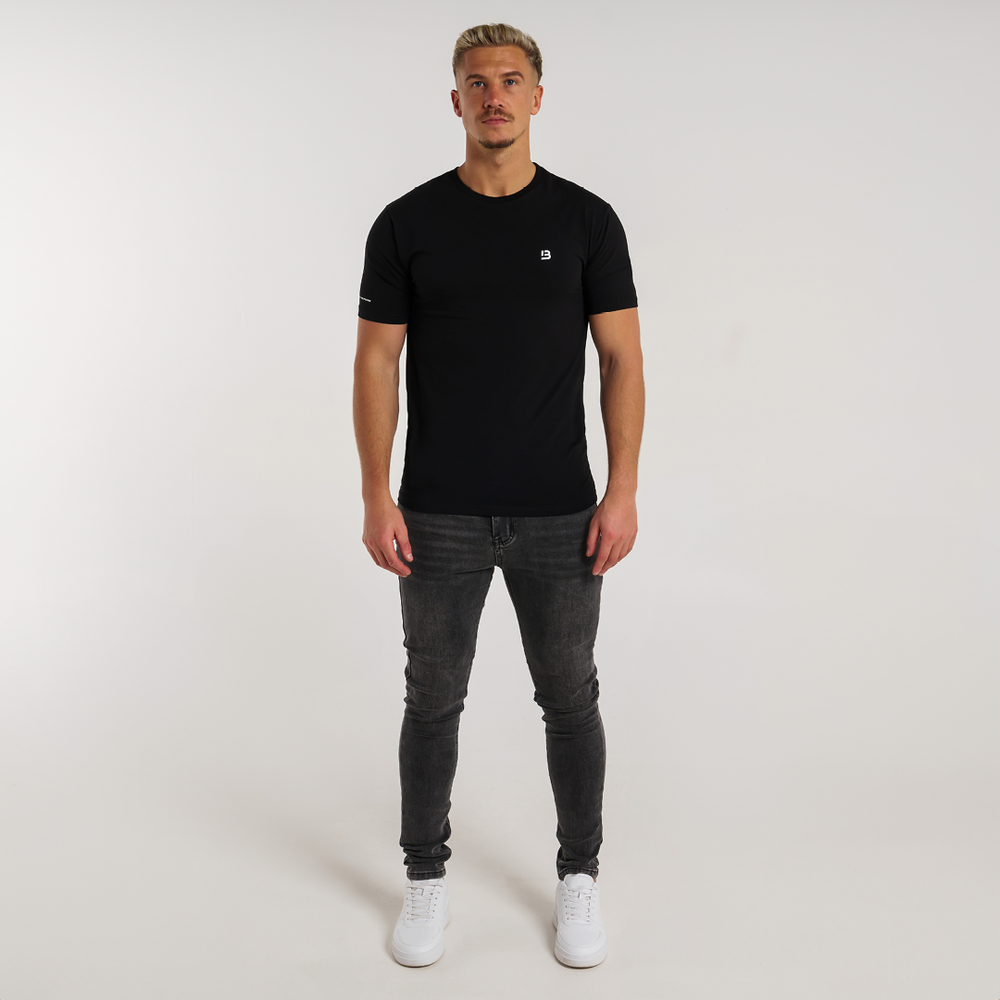 Serrano Slim Fit Jeans - Washed Black